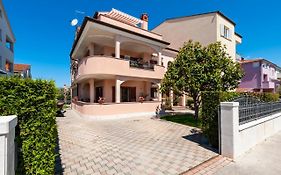 Apartments Lea